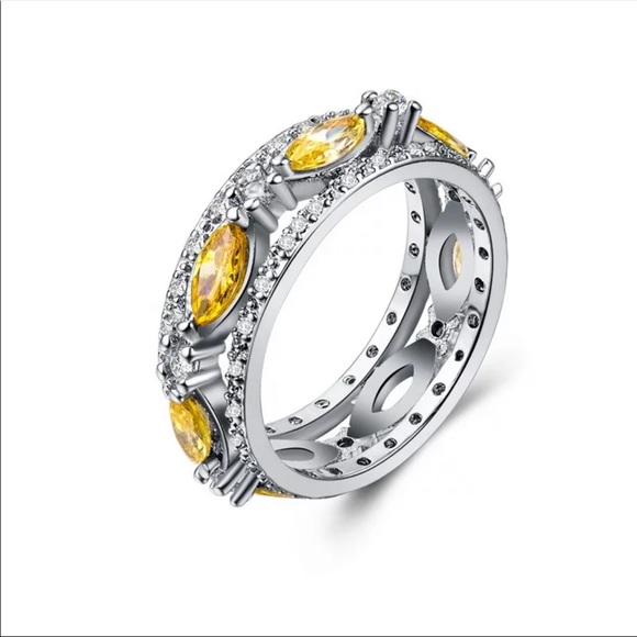 New Luxury 925 Silver Diamond CZ Women’s Ring - Picture 2 of 5